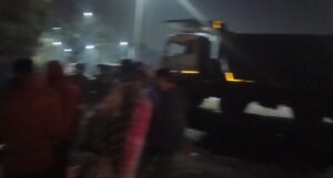 दीपका–कटघोरा रोड फिर बना खतरनाक! गोबरघोरा में ट्रेलर की चपेट में आने से युवक की दर्दनाक मौत, परिजनों को मिला तात्कालिक मुआवजा