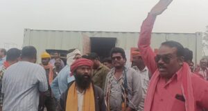 गेवरा खदान में पीएनसी कंपनी के ड्राइवरों की हड़ताल जारी, 24 घंटे से ज्यादा काम ठप।