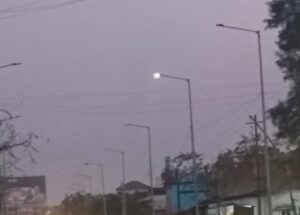 चरमराई व्यवस्था/दीपका में स्ट्रीट लाइट बंद, अनियमितताओं के आरोपों के बीच पार्षद कमलेश जायसवाल ने उठाए सवाल।