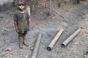 दीपका खदान में CISF की मुस्तैदी से चोरी का खुलासा, 3 रोलर बरामद; एक आरोपी गिरफ्तार।