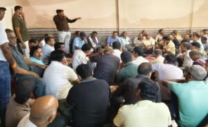 हरदीबाजार में महापंचायत: बसावट, नौकरी और मुआवजे की मांग पर ग्रामीण एकजुट, एसईसीएल की नीतियों के खिलाफ आंदोलन की चेतावनी।