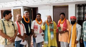 छत्तीसगढ़िया क्रान्ति सेना में नई जिम्मेदारियों का ऐलान, दादा राम गुलाम ठाकुर ने पदाधिकारियों को दिया आशीर्वाद।