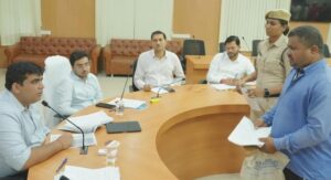 कलेक्टर जनदर्शन में सुनी गई आमजनों की समस्याएं, कुल 85  आवेदन हुए प्राप्त आवेदनो का समय-सीमा में निराकरण के दिए निर्देश